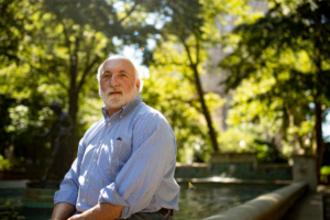 El libro The Age of Opportunity explica por qué la adolescencia es una edad de oportunidad para desarrollar habilidades y construir el futuro.